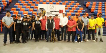 El rector de la UAT inaugura curso de adiestramiento canino K-9