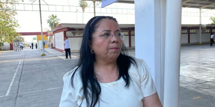 Prepa dos tiene 15 casos de alumnos con posesión de droga, arma blanca y vapeadores