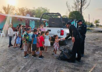 Menores de La Zamorina conmemoran Día del Niño y la Niña con la Guardia Estatal