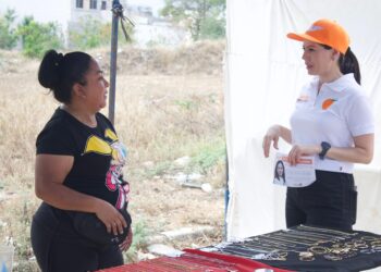 Sector comercial respalda proyecto de Mayra Benavides