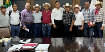 Atiende Américo a sorgueros; planteará a AMLO sus demandas