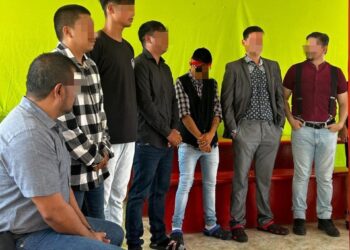 Celebra Mayra Benavides día de la Santa Cruz