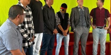 Celebra Mayra Benavides día de la Santa Cruz