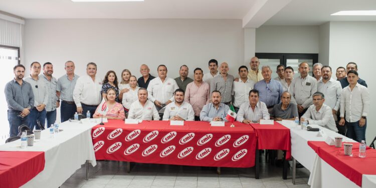 Empresarios de la CMIC respaldan el proyecto de Beto Granados.