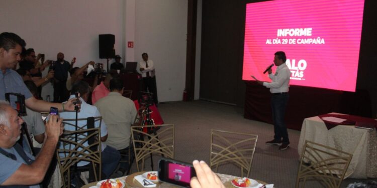 Presenta Lalo Gattás informe de acciones y propuestas de campaña.