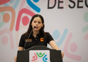Participa Mayra Benavides derecho y de frente con propuestas en materia de seguridad