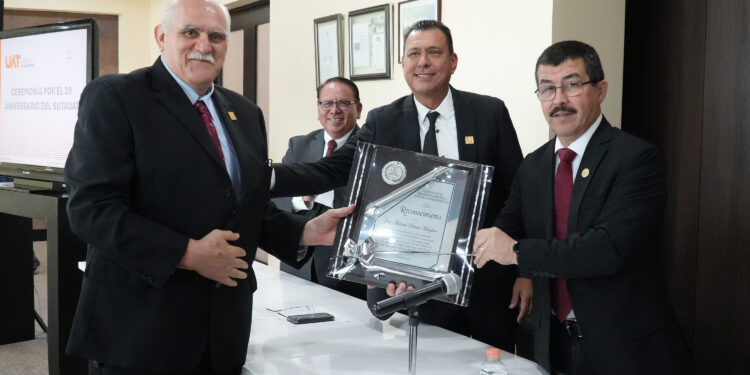 Celebra el SUTAUAT el 20 aniversario de su fundación