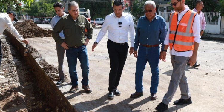 Supervisa Lalo Gattás obra hidráulica en la M. Alemán.