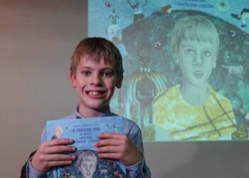 Niño Autista lanza su primer libro de cuentos.