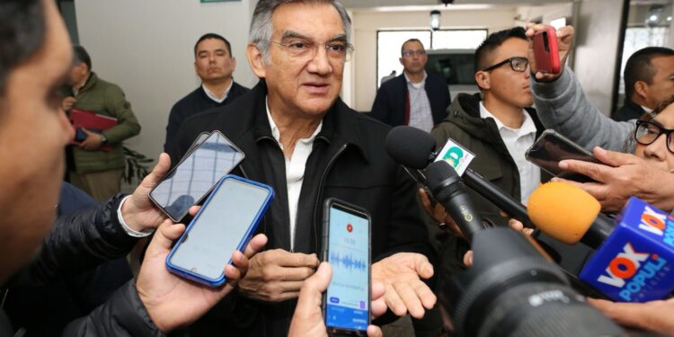 Listos albergues para atender a connacionales repatriados: Américo Villarreal