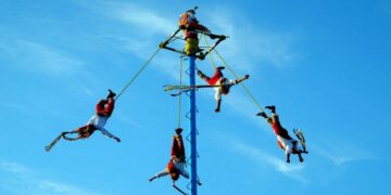 Conoce datos interesantes sobre los Voladores de Papantla