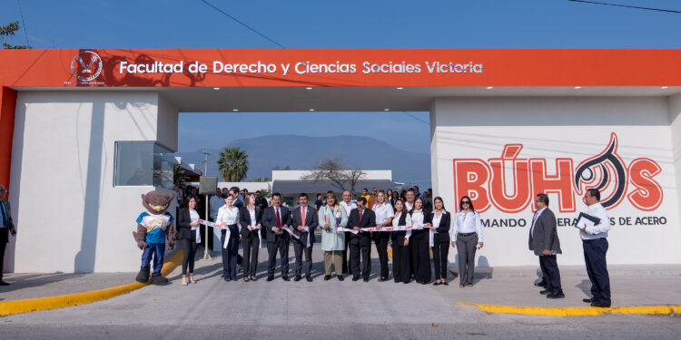Rector de la UAT inaugura obras y fortalece infraestructura en la Facultad de Derecho Victoria
