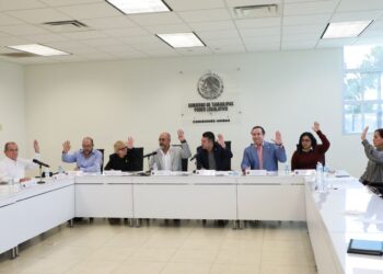 Aprueban Comisiones reformas en materia electoral