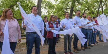 Unen esfuerzos gobierno y sociedad para sanear el río San Marcos, de la Capital.