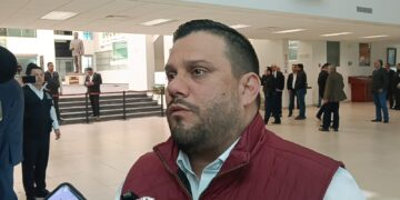 Continúan labores para sofocar incendio forestal en el municipio de Casas: PC