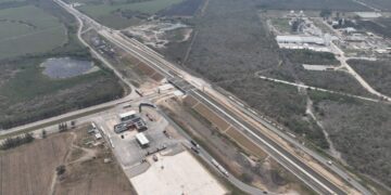 Gobierno de AVA cumple; rescata “Puente Roto” y lo inaugura como puente «La Esperanza»