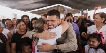 Alcalde Beto Granados escucha de cerca a los ciudadanos en el programa “Martes en tu Colonia”