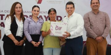 Con corazón y vocación entregan 1500 apoyos alimentarios en Victoria.