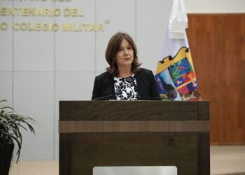 Poder Legislativo aprueba regular uso de teléfonos inteligentes en escuelas básicas