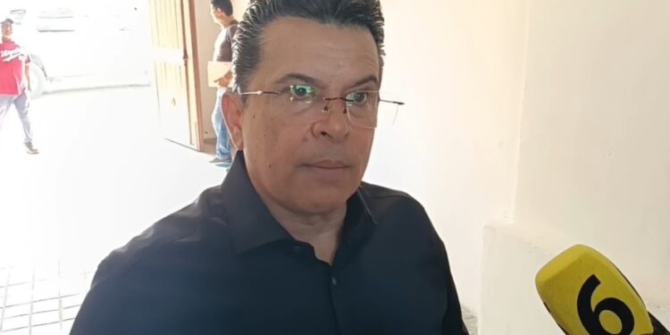 Reconoce Eduardo Gattás que el desabasto de agua en la capital es grave