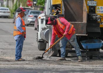 Intenso trabajo de rehabilitación y limpieza de calles y avenidas en la ciudad.