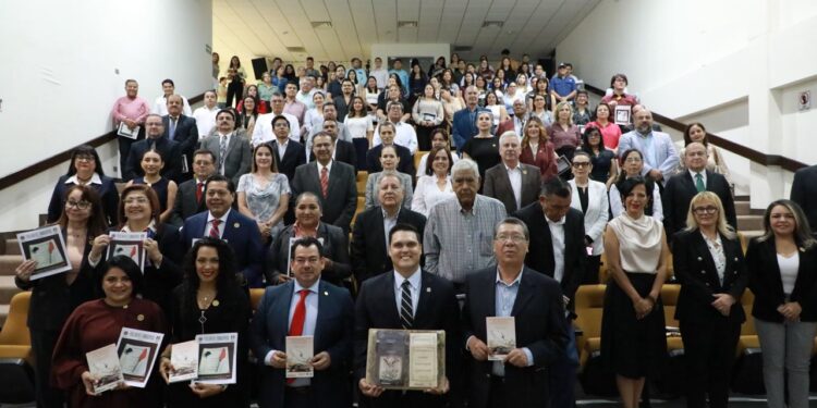 Congreso difunde su legado institucional con obra histórica y edición especial de revista