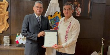 Entrega gobernador nombramiento a nuevo secretario de Seguridad de Tamaulipas