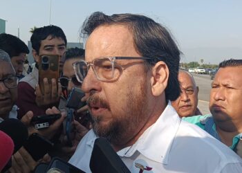 SET reafirma colaboración con el Consejo de Comunidad y destaca avances del programa “La Escuela es Nuestra”