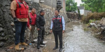 Atiende alcalde daños por intensas lluvias en Victoria