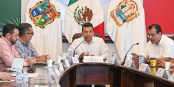 Instruye alcalde a secretarías priorizar atención a limpieza, pavimentación y agua en temporada vacacional.