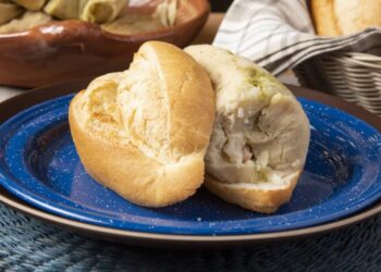 La Guajolota: El Ícono del Desayuno Mexicano que No Puedes Dejar de Probar