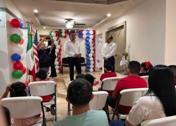 Entrega Instituto Tamaulipeco para los Migrantes 150 actas de doble nacionalidad a niñas, niños y adolescentes en Nuevo Laredo