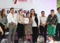 Encabezan Lucy y Lalo tercera entrega de apoyos alimentarios en Victoria   