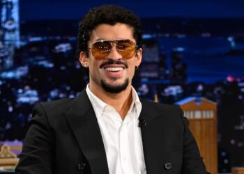 Bad Bunny liderará el espectáculo principal del medio tiempo en el Super Bowl 2026