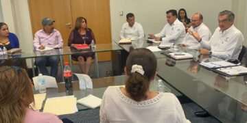 Atiende gobernador a Colectivos de Búsqueda; acuerdan trabajo conjunto