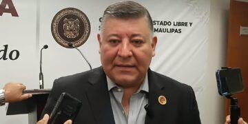 Seguridad vial en riesgo por falta de luces en transporte público, advierte Dip. Claudio De Leija