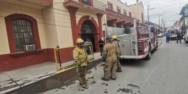 Explosión de gas en primaria de Ciudad Victoria deja dos lesionadas