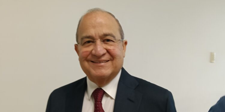 El Dip. Víctor García impulsa iniciativas con rostro humano en favor de mujeres y adolescentes