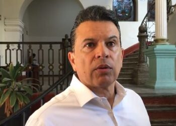 Victoria: Eduardo Gattás reconoce el trabajo de Lucy de Gattás en el DIF