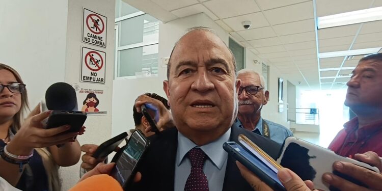 Dip. Víctor García Fuentes pide no alarmarse ante casos de «mano-pie-boca»