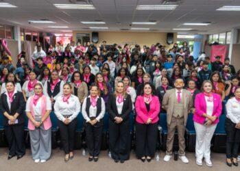 Promueve la UAT prevención y sensibilización sobre el cáncer de mama