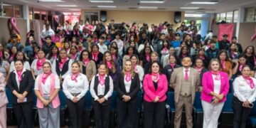 Promueve la UAT prevención y sensibilización sobre el cáncer de mama