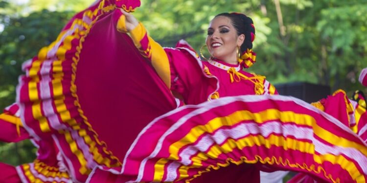 México cuenta con más de 500 bailes típicos que enriquecen su identidad cultural