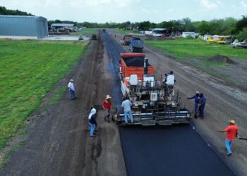 Rescata gobierno de Américo aeródromo de Ciudad Mante para fortalecer al campo