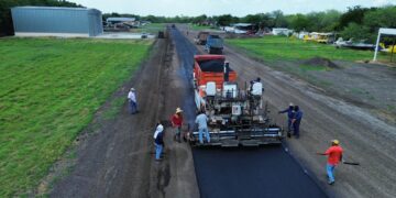 Rescata gobierno de Américo aeródromo de Ciudad Mante para fortalecer al campo