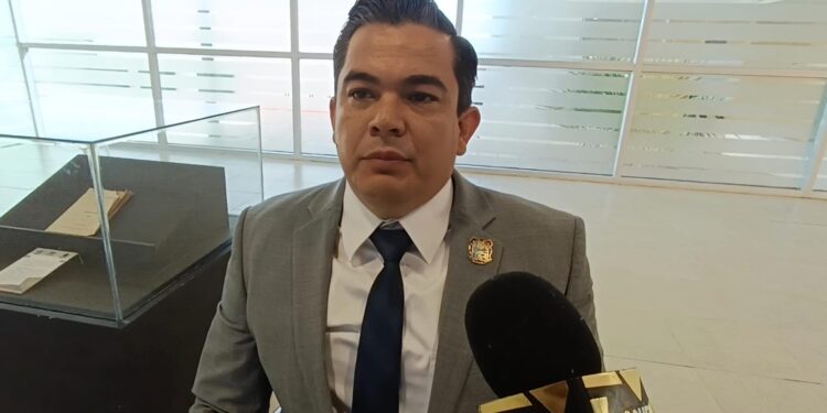 Gallegos Galván defiende acciones de Morena ante señalamientos de la oposición