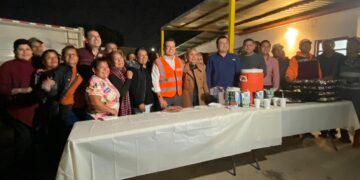 Alcalde de Victoria convive con personal de Limpieza Pública por Día de Reyes