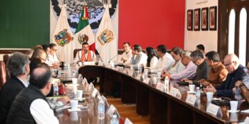 Pide Lalo Gattás a su equipo redoblar esfuerzos a favor de los victorenses.