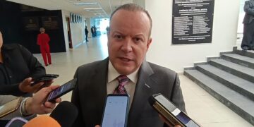 Diputado Carlos Canturosas llama a mantener la calma ante tensiones con EU