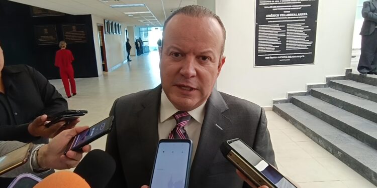 Diputado Carlos Canturosas llama a mantener la calma ante tensiones con EU